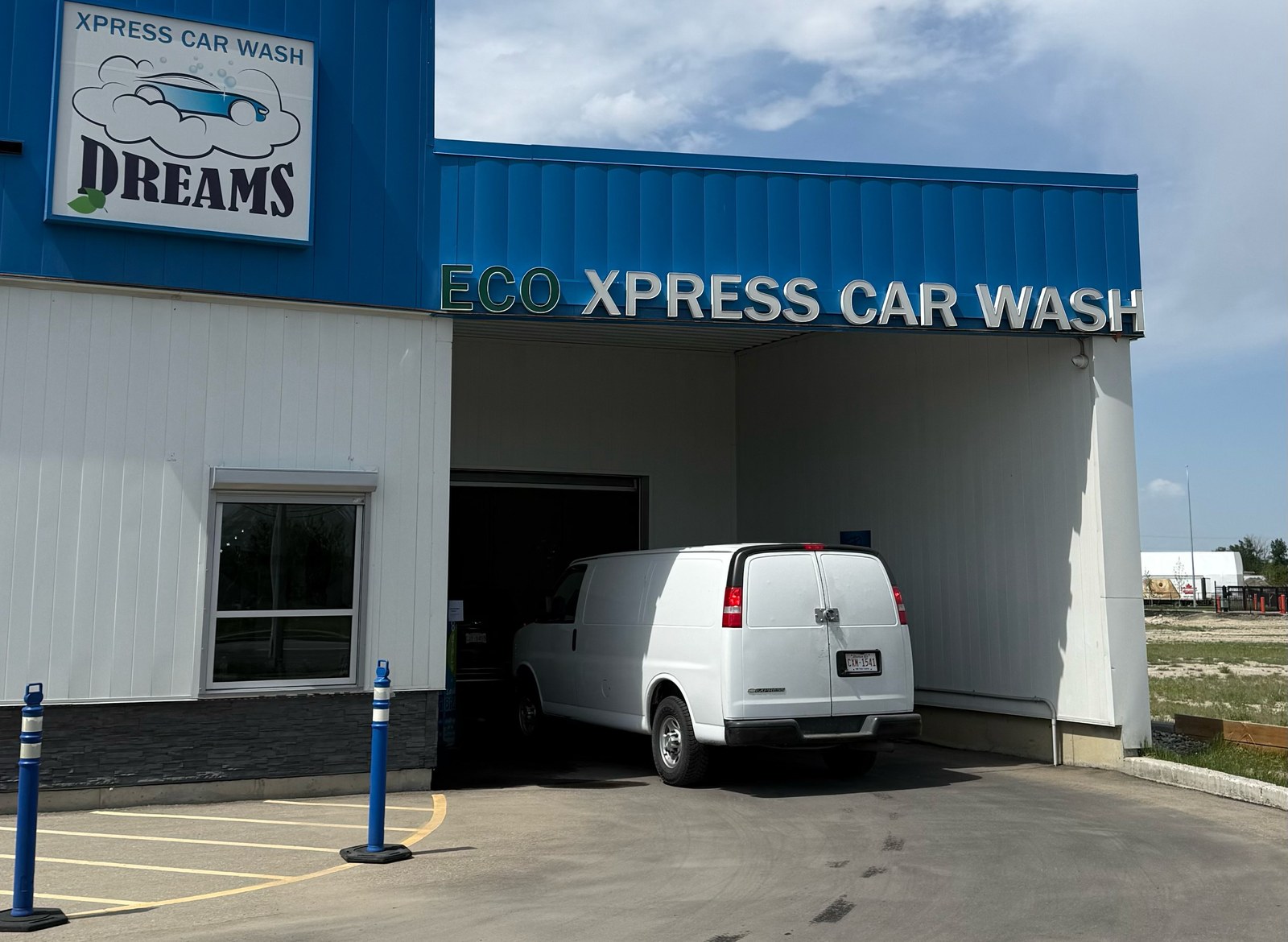 Dreams Eco Xpress car wash location in the Calgary area